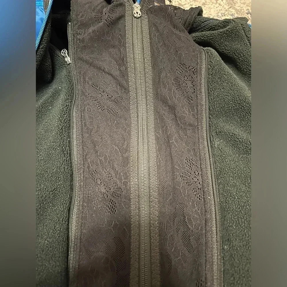 Lululemon Run: Bundle Up Jacket - Picture 8 of 10